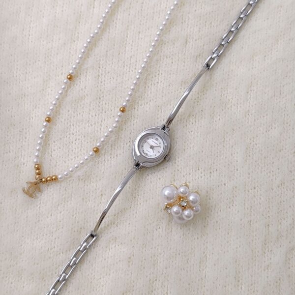 Small Bracelet Women's Watch Simple Good-looking Quartz Watch - Image 4