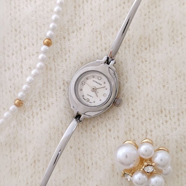 Small Bracelet Women's Watch Simple Good-looking Quartz Watch - Image 3